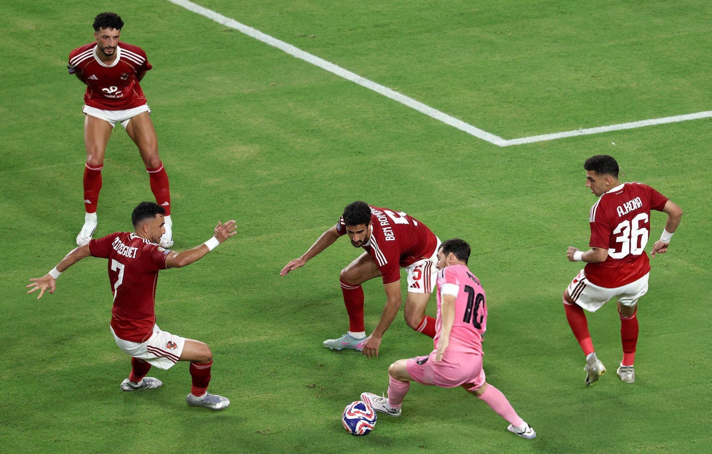 半岛体育-西甲国际比赛日走向成谜；俄克拉荷马雷霆篮板制胜；引发热议；阵容厚度经受考验的简单介绍